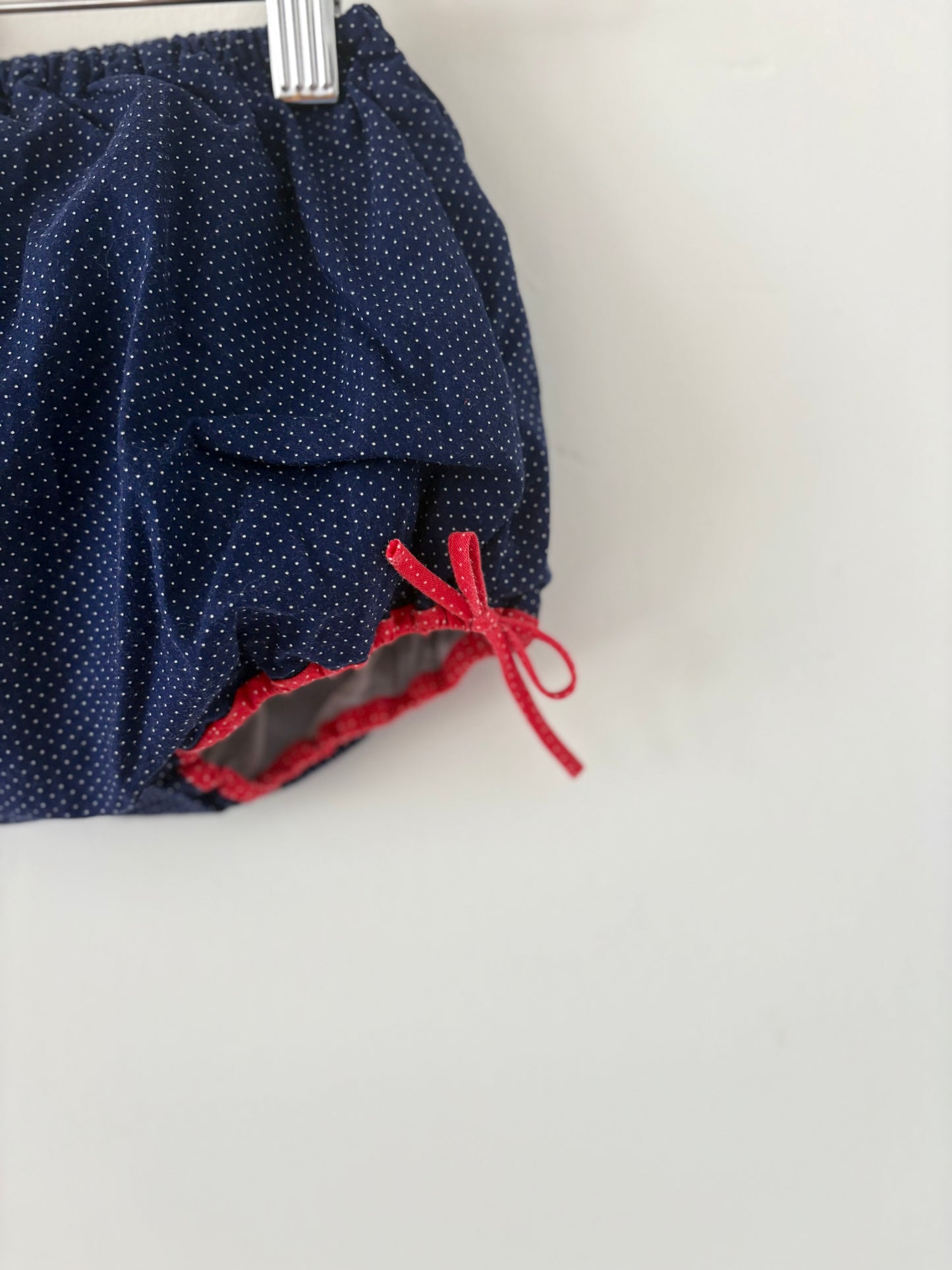 Vintage Ruffle Collar Apple Set Size 18 months