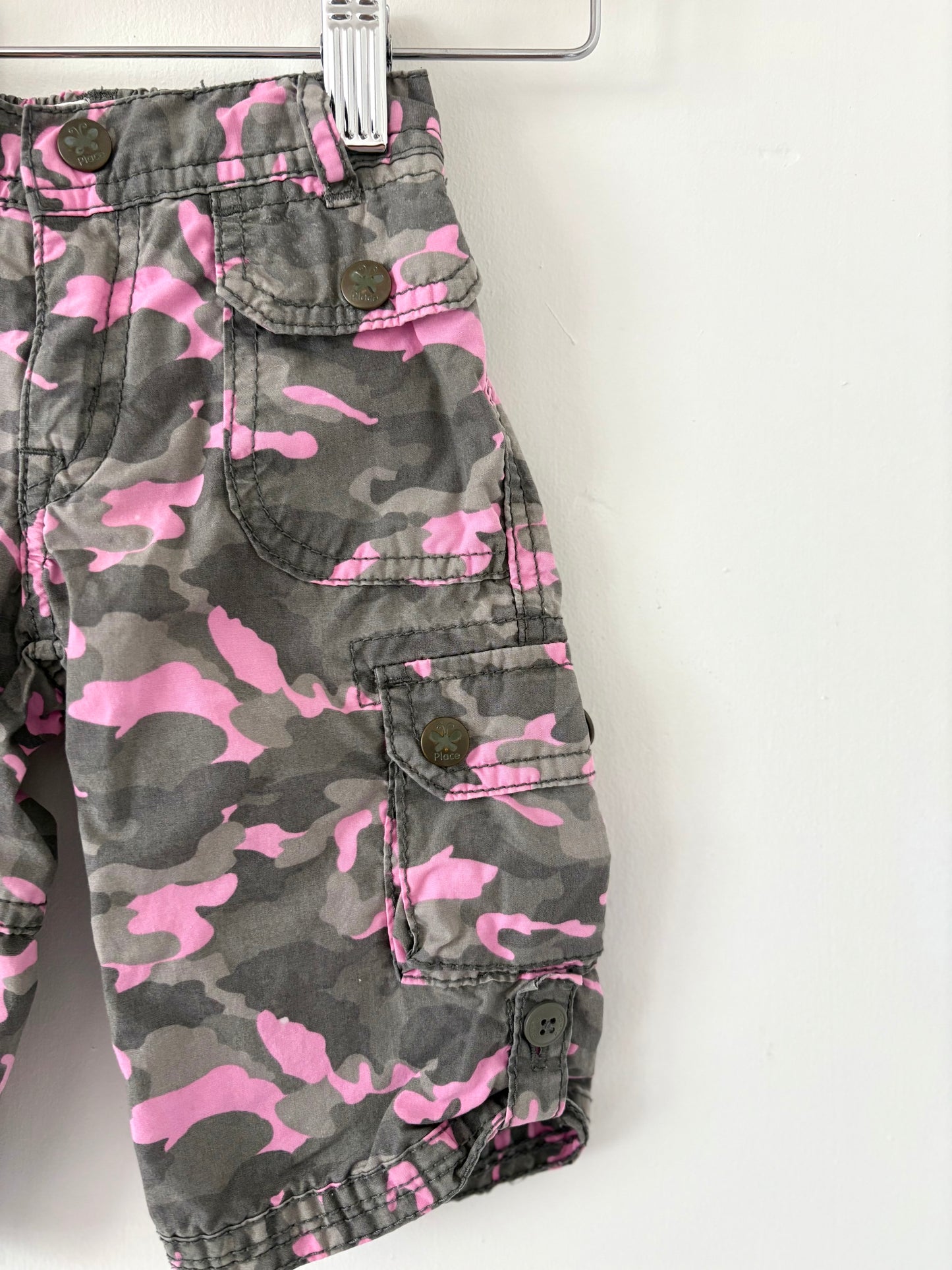 Vintage 00s The Children’s Place Camo Cargo Size 6-12 months