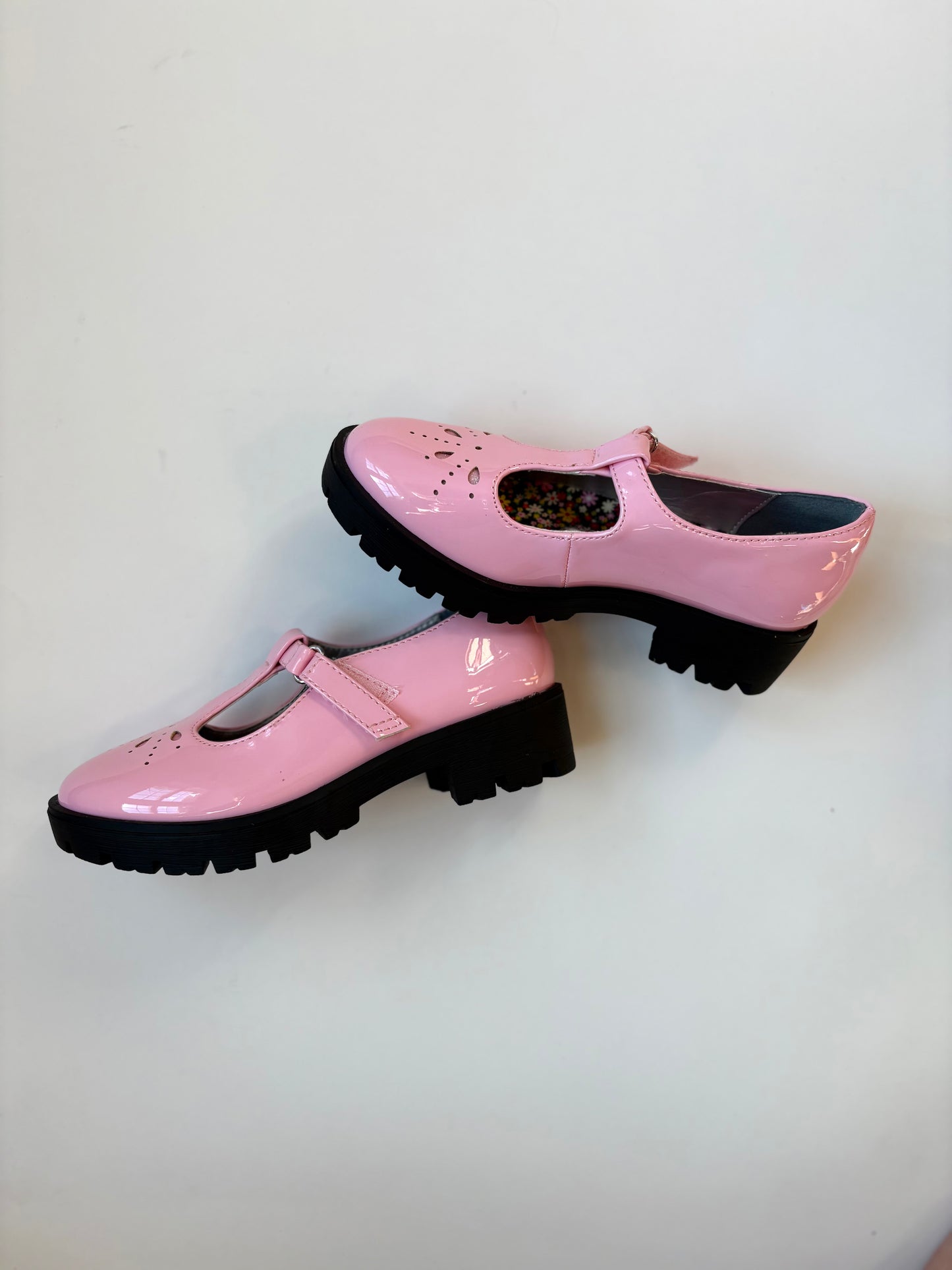 Pop Girls Chunky Patent Leather Mary Janes Size 1M