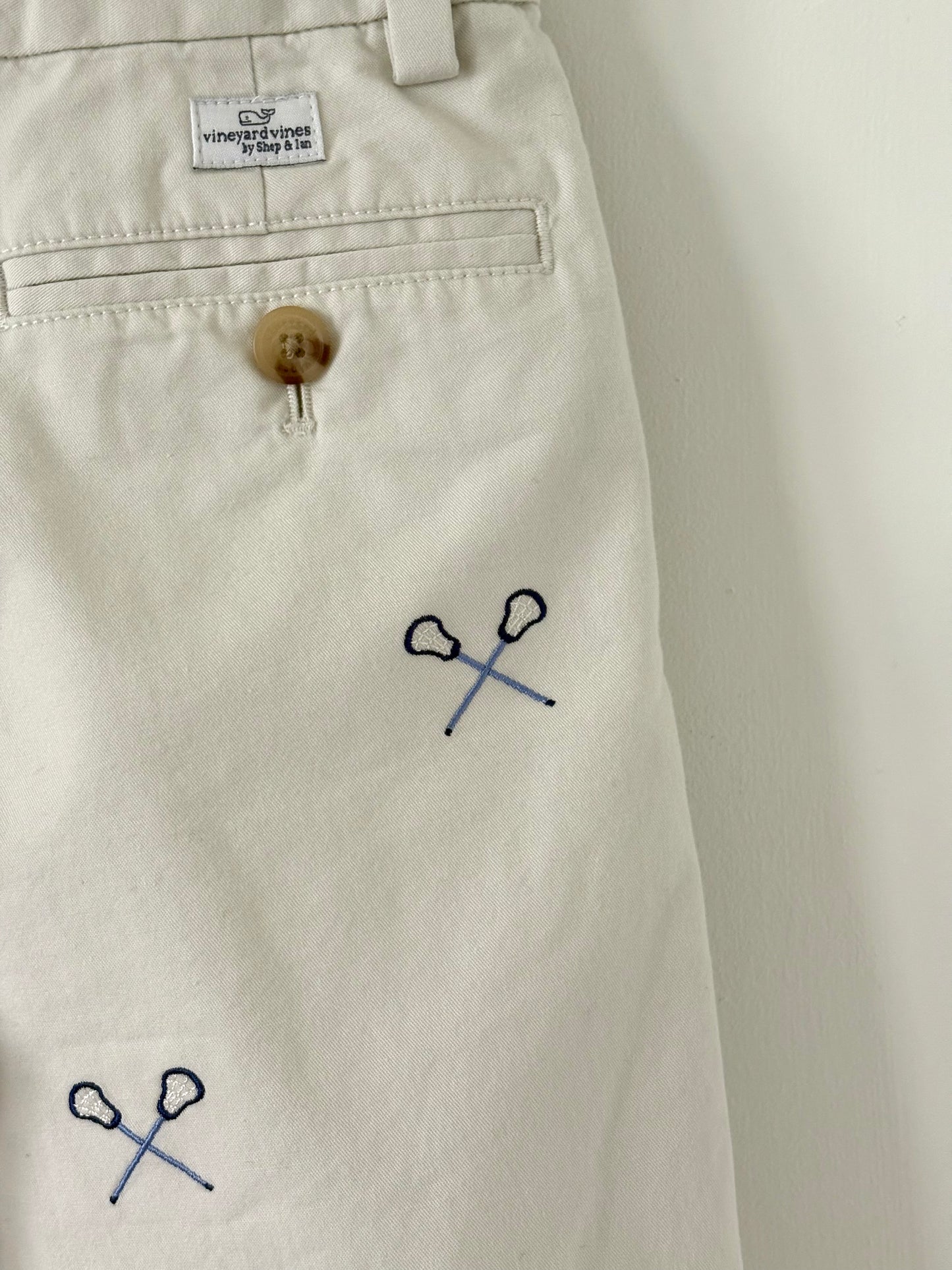 Vineyard Vines Breakers Embroidered Lacrosse Shorts Size 6