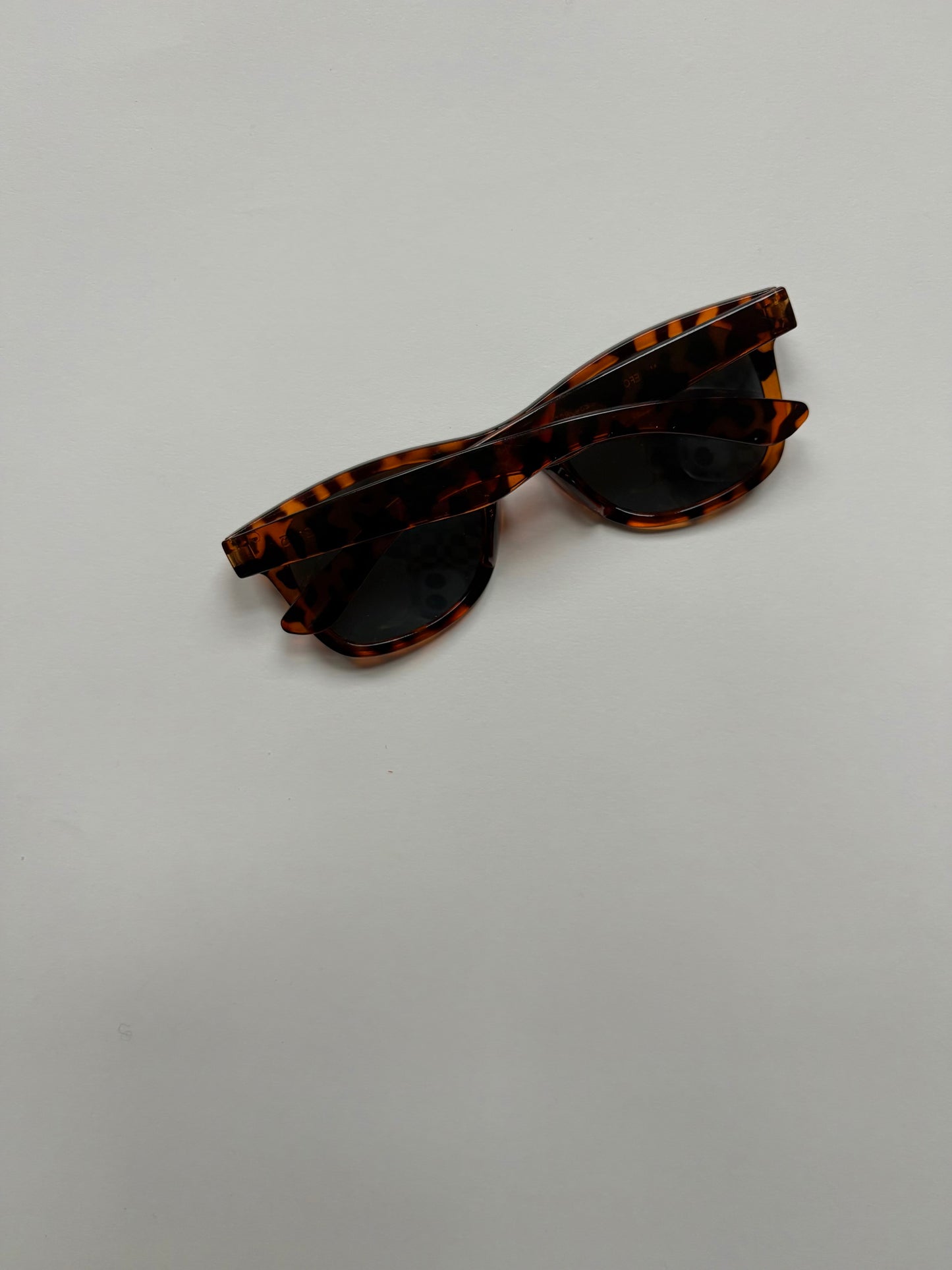 Tortoise Shell Sunnies