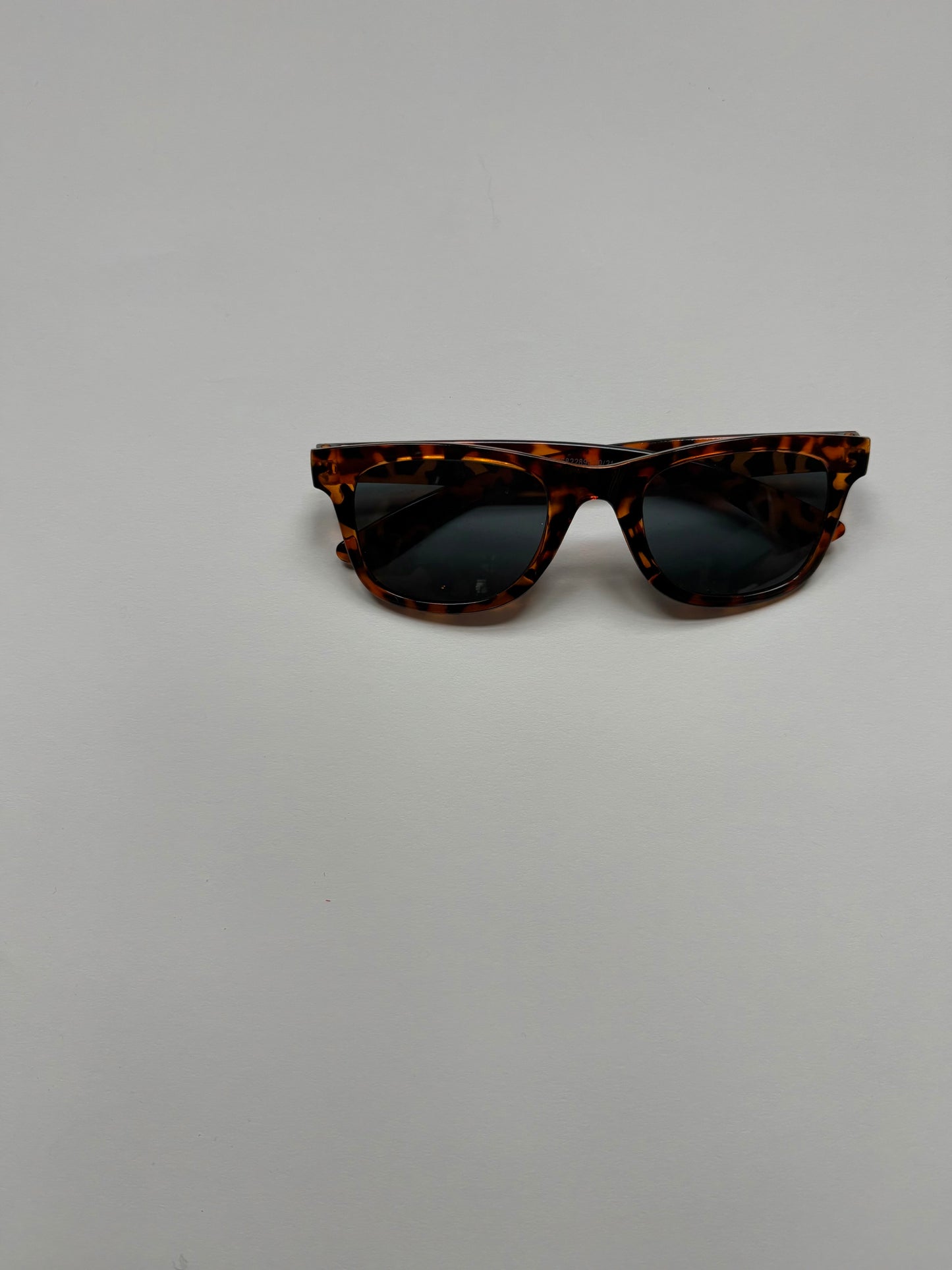 Tortoise Shell Sunnies