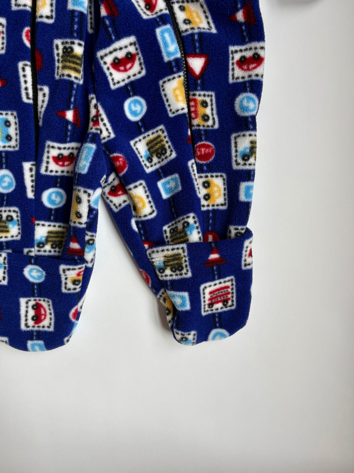 Vintage Y2K Rugged Bear x Polartec Fleece Hooded Bunting Size 6-12 months