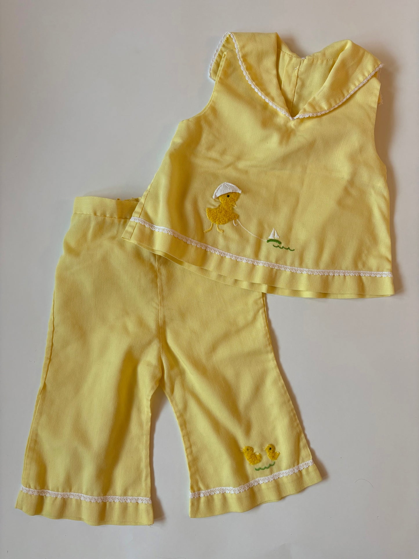 Vintage 60s/70s Chick Appliqué Set Size 2T