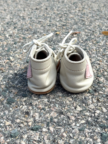 Soft Leather Heart Shoes Size 5