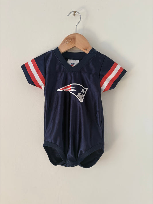 Vintage NFL NE Patriots Onesie Size 6-12 months