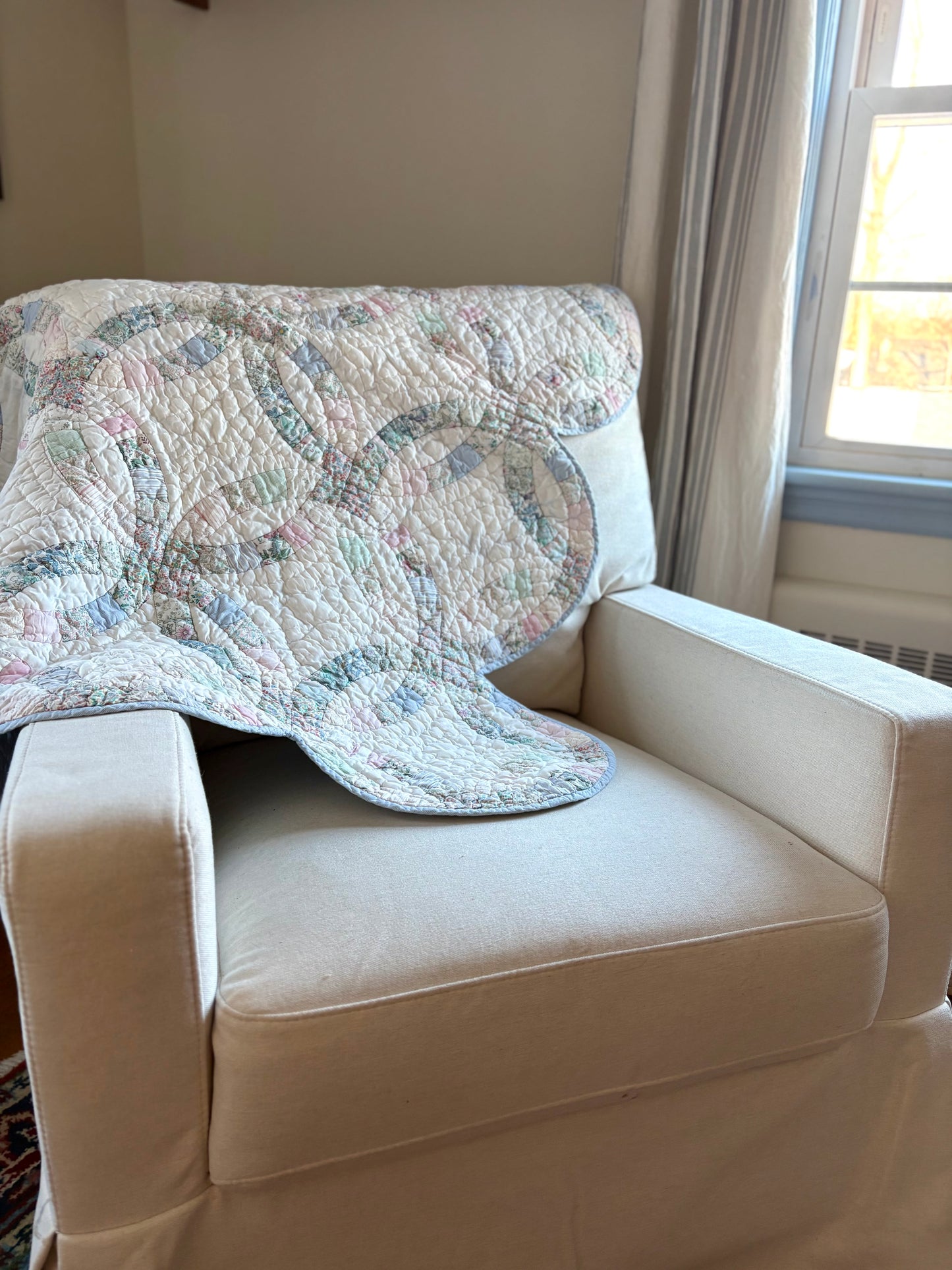 Vintage First Impressions Double Wedding Ring Crib Quilt
