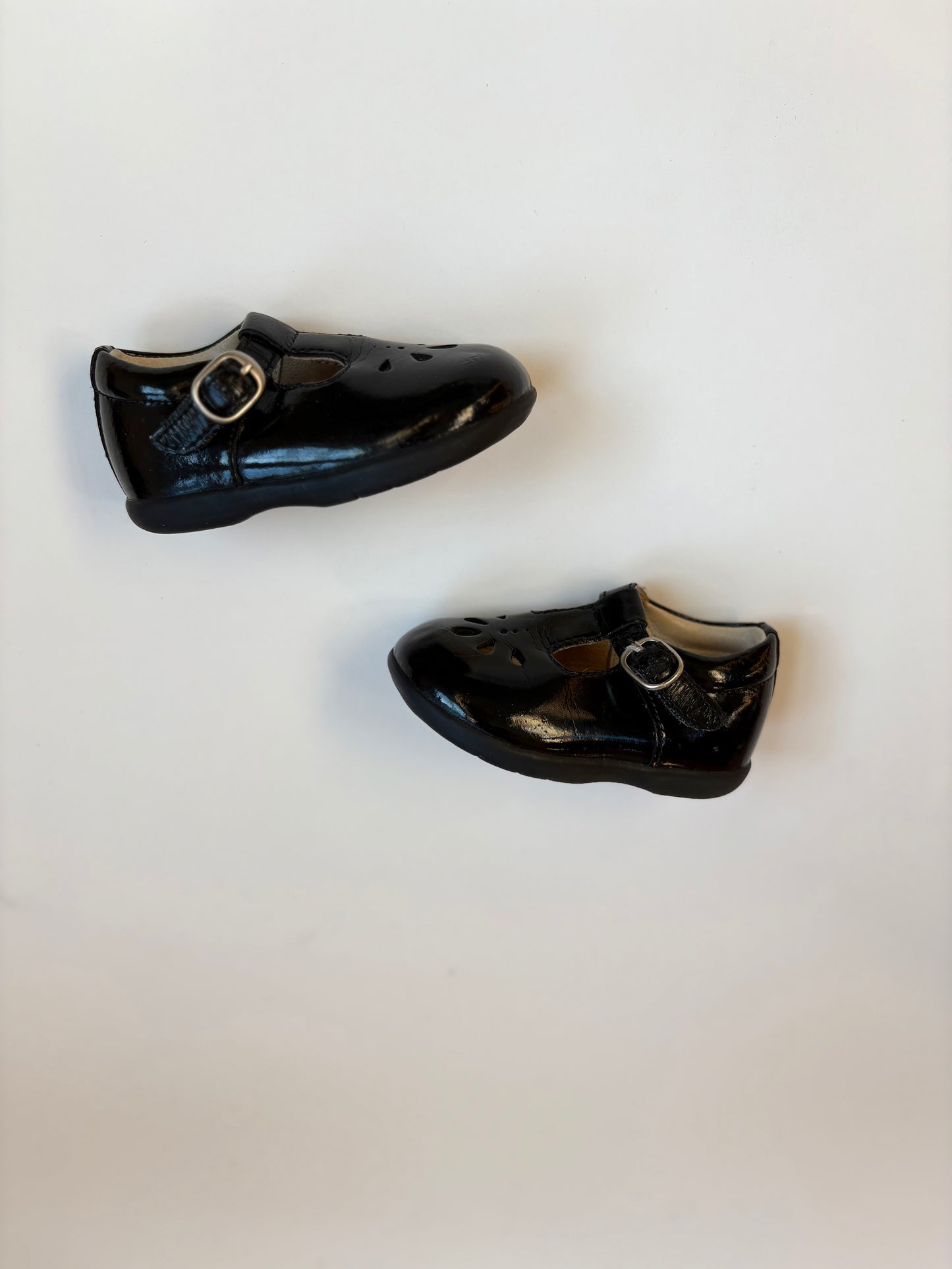 Stride Rite Patent Leather Mary Janes Size 3.5W