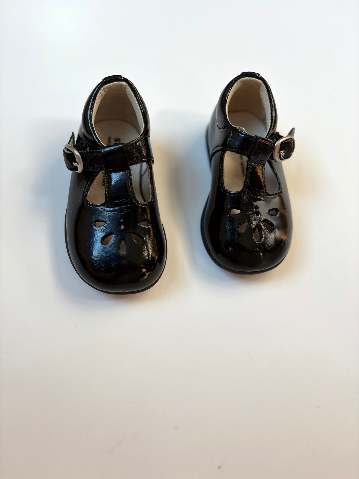 Stride Rite Patent Leather Mary Janes Size 3.5W
